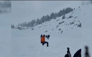 В Кыргызстане при сходе лавины погибли четыре иностранных туриста