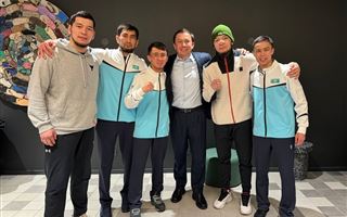 Казахстанские боксеры при поддержке Геннадия Головкина выиграли пять олимпийских лицензий