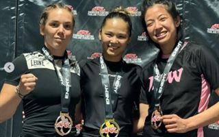 16-летняя казахстанка заставила сдаться 30-летних женщин на чемпионате мира в Таиланде