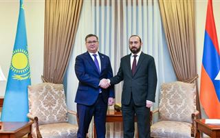 Глава МИД РК с рабочим визитом посетил Армению