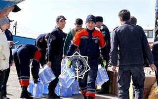 В Карагандинскую область в села на вертолете доставляют гуманитарную помощь