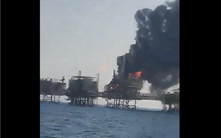Нефтегазовая платформа загорелась в Мексике: есть пострадавшие