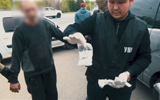 Продажу "синтетики" через интернет пресекли полицейские в ВКО
