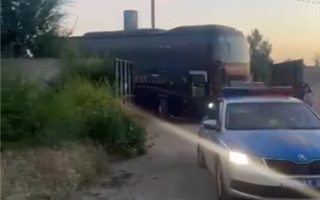 36 человек вез автобус с подложными номерами в Жамбылской области