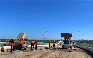 Поврежденный паводком мост заменили в Актюбинской области