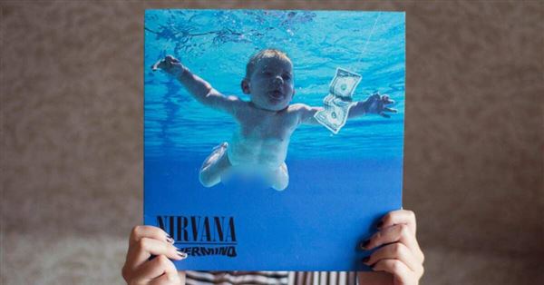 Рок-группа Nirvana выиграла суд против "голого мальчика" ...