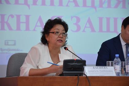 Казахстанцев поблагодарили за прекращение фейковых пересылок о коронавирусе