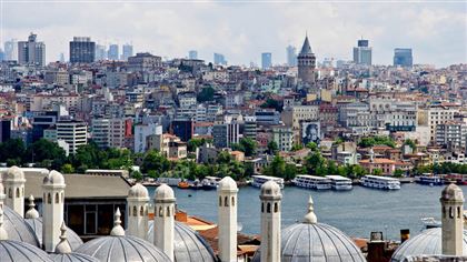 На Стамбул надвигается ураганный ветер скоростью до 100 км/ч