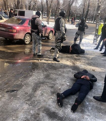 Группу профессиональных воров-домушников задержали в Алматы