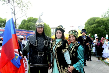 «Открытого шовинизма нет, но притеснения бывают» – о жизни казахской  диаспоры в России: обзор казахскоязычной прессы (24 февраля - 2 марта)