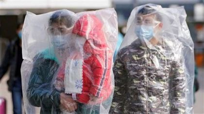 Пограничные расстройства и "экстренное заседание": как в Казахстане распространяются фейки о коронавирусе