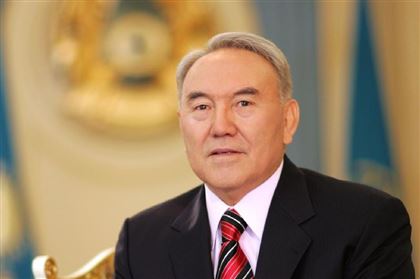 Нурсултану Назарбаеву вручили Международную премию "За заслуги перед государством и обществом"