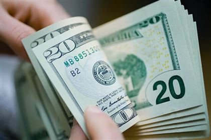 Курс доллара в Казахстане вырос почти на 29 тенге