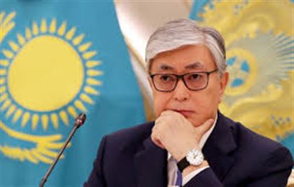 Президент Казахстана выразил соболезнования родным погибшей от коронавируса казахстанке
