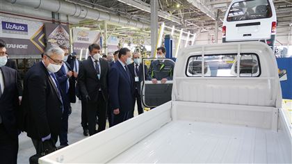 Премьер-министры Казахстана и Узбекистана дали старт совместному производству новых моделей автомобилей в Костанае