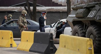В Алматы машины нарушителей карантина будут отправлять на штрафстоянки