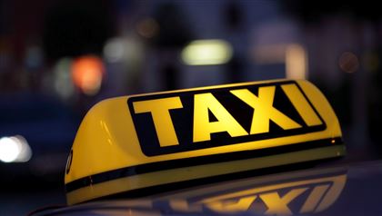 В Кызылорде временно запретили услуги такси