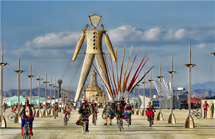 В США фестиваль Burning Man отменили из-за вируса COVID-19