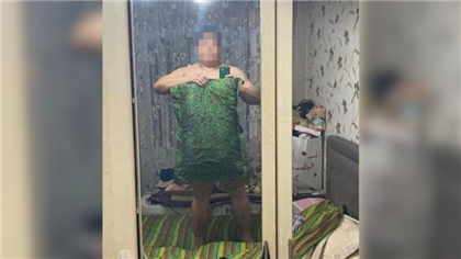 Фото голого мужчины с подушкой стало причиной служебного расследования в рядах полиции Алматы