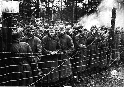Клеймо и трибунал: почему советские солдаты больше всего боялись плена