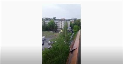 В Костанае девушка выпала с 5-го этажа и осталась жива