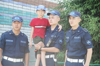 Пропавшего 6-летнего ребенка нашли гвардейцы в Усть-Каменогорске