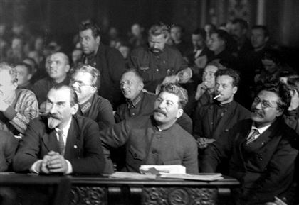 Что решилось на секретном совещании советских историков в 1944 году