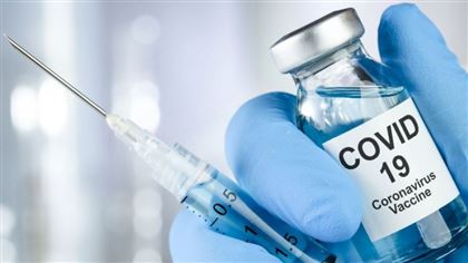 В Великобритании начали испытывать на людях вакцины от коронавируса