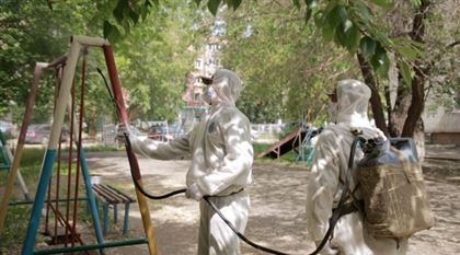 Кто выигрывает и проигрывает в войне с коронавирусом в Казахстане