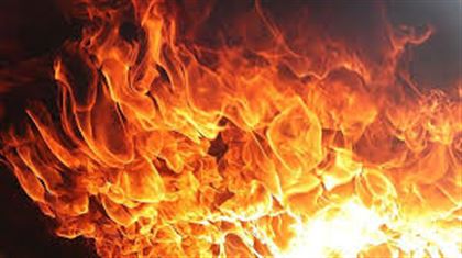 Торговый дом и три магазина сгорели в райцентре Айтеке би в Кызылординской области