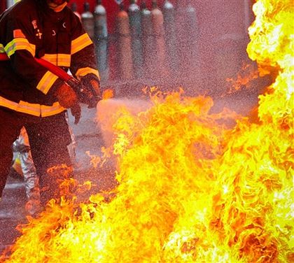 Рынок "Амир" горел в столице РК