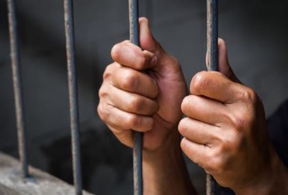 В Павлодаре мужчину приговорили к 15 годам за неоднократные изнасилования падчерицы