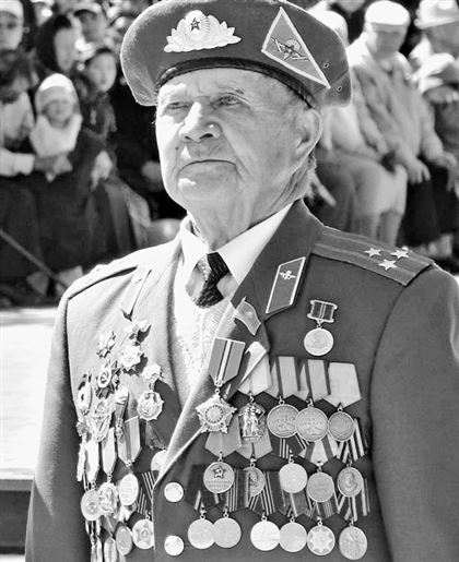 95-летний десантник, которого считали сталинским головорезом, знает, где хранится ключ от столицы Австрии