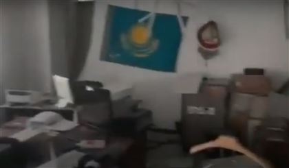 В Сети появилось видео казахстанского консульства после взрыва в Бейруте