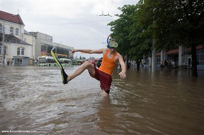 В Мангистауской области затопило два города и район. Ливни в регионе шли два дня 