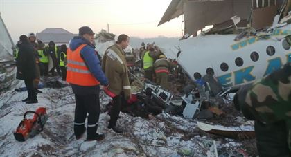 Экс-чиновники признались, что продавали земли около аэропорта, где упал самолет Bek Air