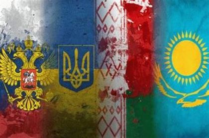 "Потеряли Украину, теряем Беларусь и Казахстан" - известный российский политолог