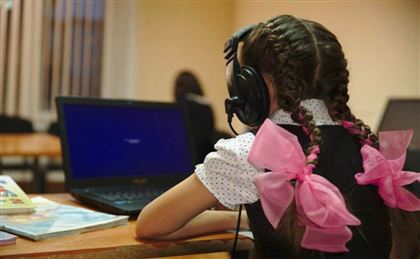 Дистанционное обучение может привести Казахстан к кризису знаний у школьников: что пишут о нас иноСМИ