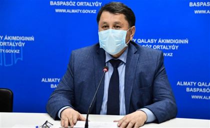Главный санврач Алматы рассказал, чем опасны могилы умерших от коронавируса