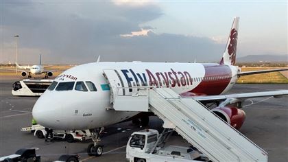 Самолет из Алматы в Семей задержали из-за лишнего пассажира