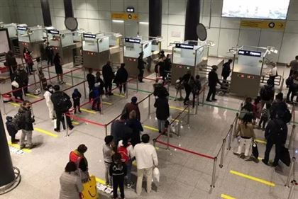 Из столичного аэропорта депортировали двух иностранцев из-за отсутствия теста на COVID-19