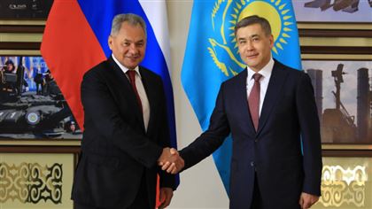 Казахстан и Россия подписали договор о военном сотрудничестве