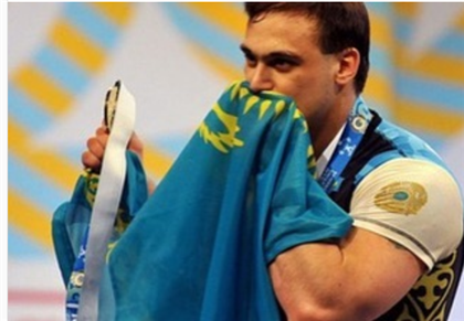 "Почему в этом фильме фигурирует флаг моей страны?" - бывший казахстанский тяжелоатлет Илья Ильин написал пост о "Борате", полный боли