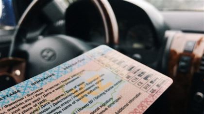 В Казахстане автовладельцам разрешат ездить без прав и техпаспортов