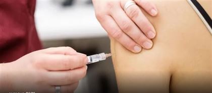 Сильную аллергическую реакцию на вакцину Pfizer зафиксировали в США 