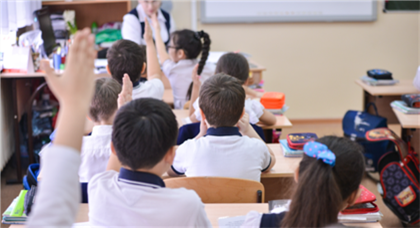Казахстанские школьники частично возвращаются к прежнему формату обучения