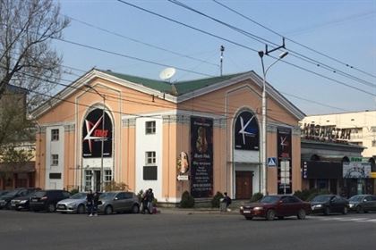 Алматинцев возмутила продажа бывшего кинотеатра "Казахстан" - акимат ответил