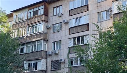 В Алматы в Бостандыкском районе реконструируют 39 жилых домов
