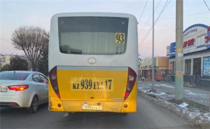 «Мама, сейчас нас чуть не убил автобус» - история из Шымкента возмутила казахстанцев