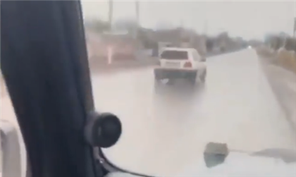 Казахстанский водитель попал в аварию, потому что "включил понты" - видео